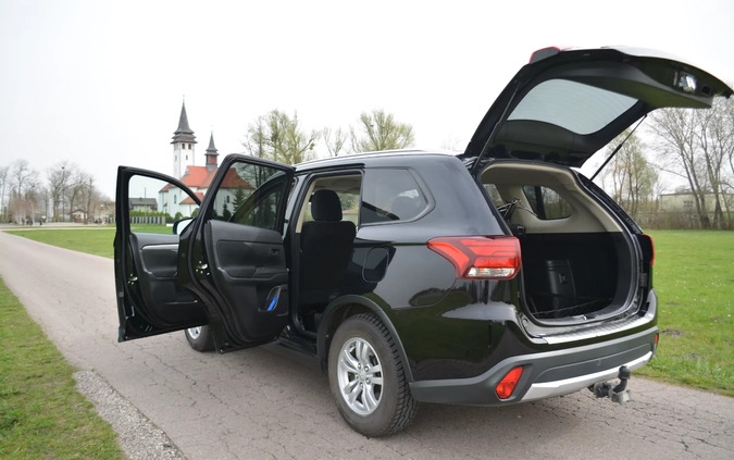 Mitsubishi Outlander cena 79900 przebieg: 58000, rok produkcji 2018 z Cybinka małe 301